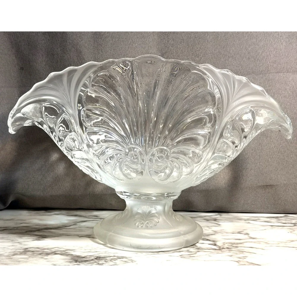 GORGEOUS VTG BANANA BOWL~ LIBS‎ GLASS~ CRYSTAL SATIN GLASS 14